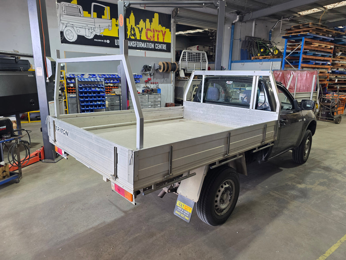 Removable Rear Ladder Rack – Tray City